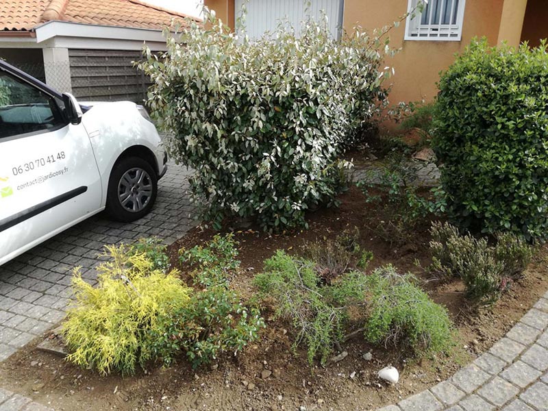 <p>Jardinier paysagiste, Solaize</p>